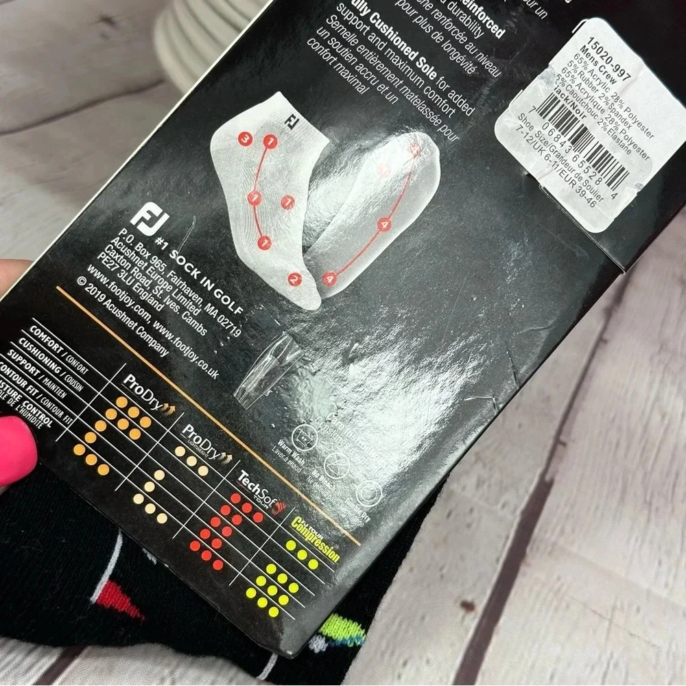 FJ footjoy pro dry golf socks mens crew black with golf flags